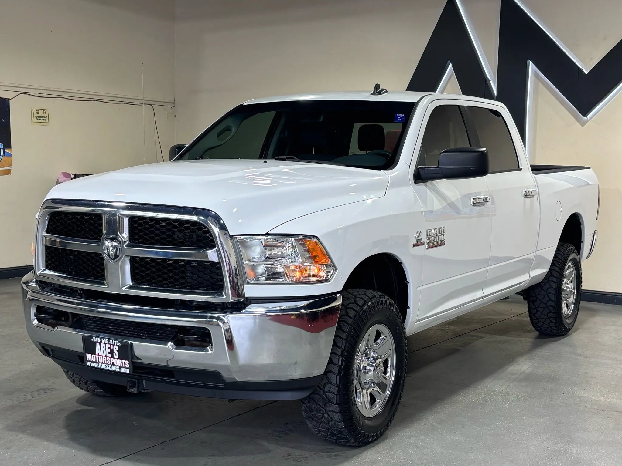Used 2018 RAM 2500 SLT AWD/4WD image 1