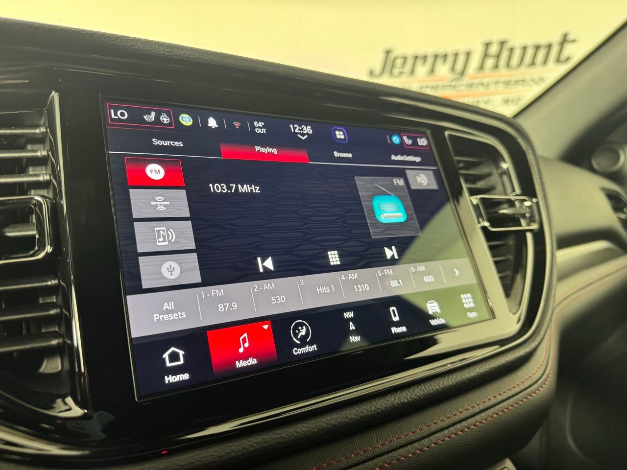 Used 2025 Dodge Durango GT AWD/4WD image 15