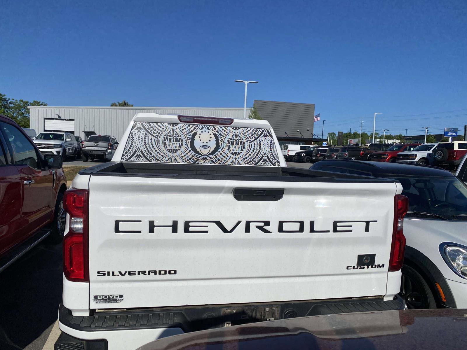 Used 2021 Chevrolet Silverado 1500 Custom w/ LPO, Dark Essentials Package AWD/4WD image 5