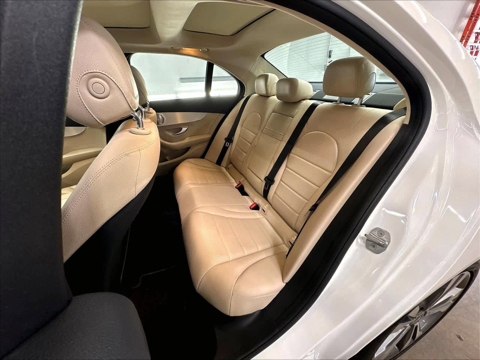Used 2021 Mercedes-Benz C 300 Sedan image 27