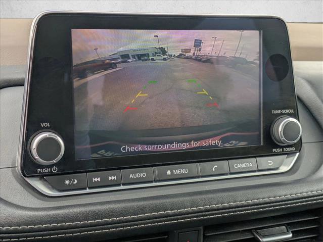 Used 2023 Nissan Rogue S image 13