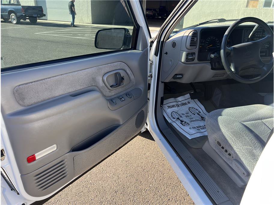 Used 1997 Chevrolet Silverado 1500 2WD Extended Cab image 9