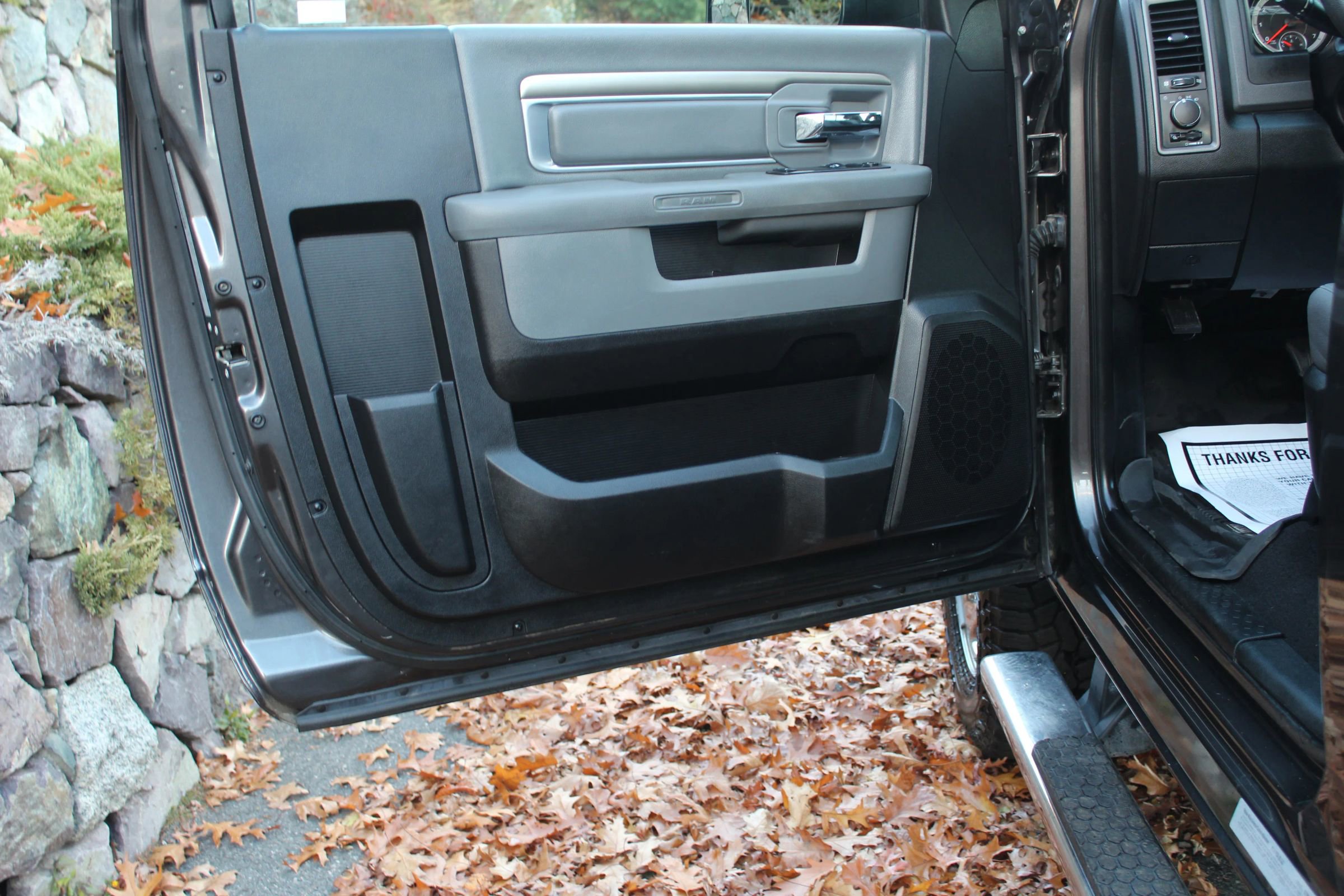 Used 2017 RAM 3500 Tradesman w/ Chrome Appearance Group image 12