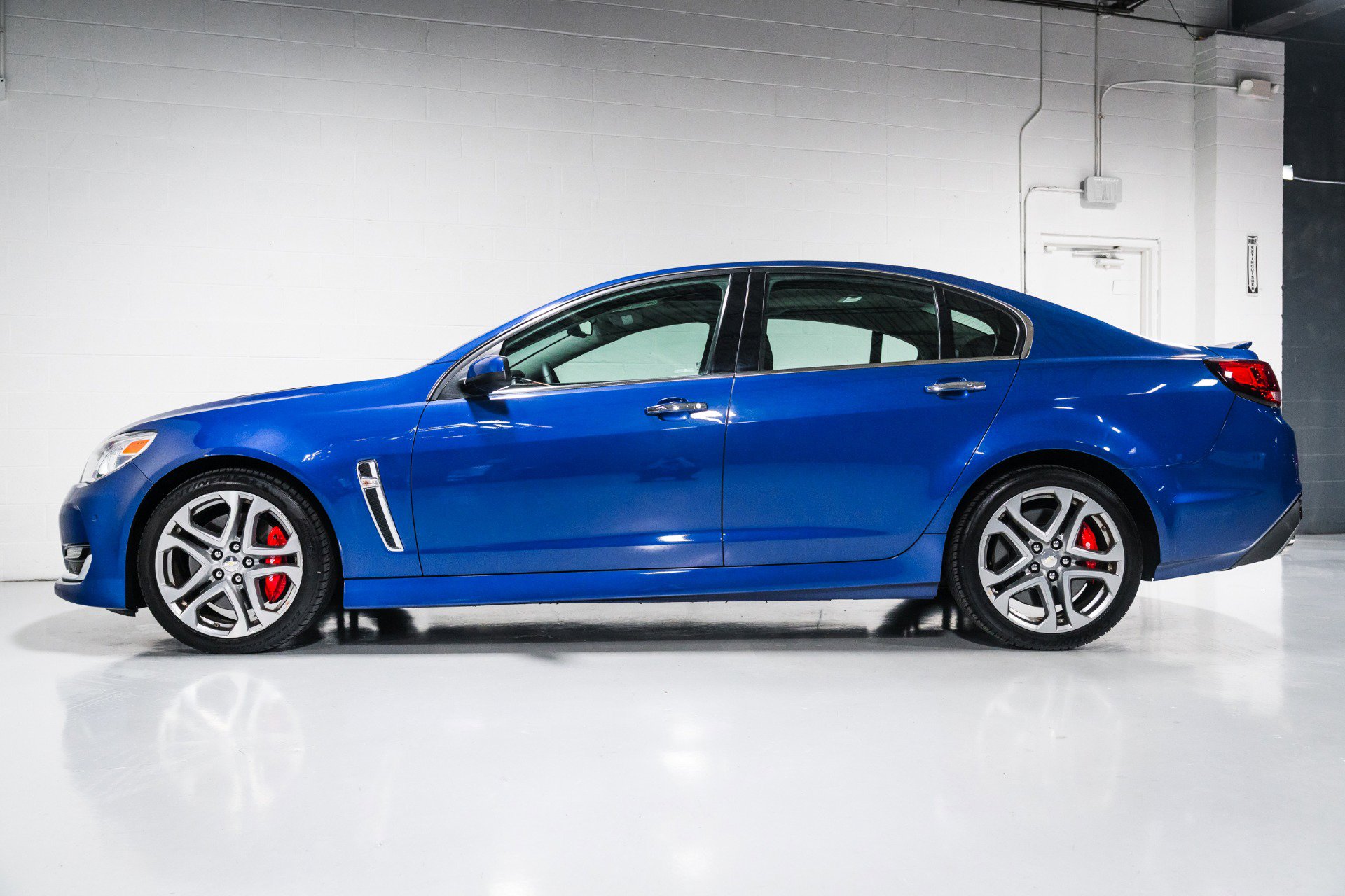 Used 2016 Chevrolet SS image 6