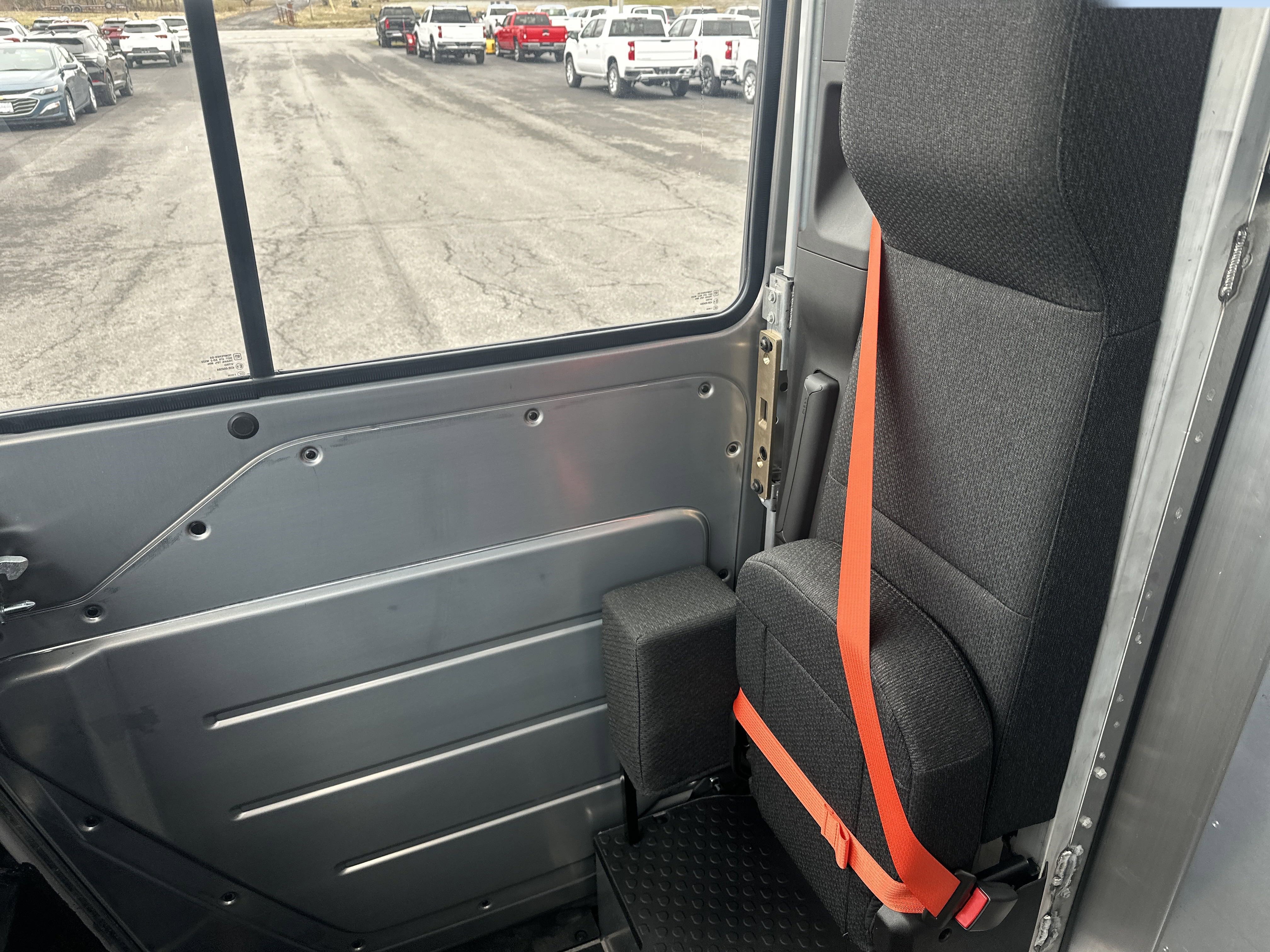 New 2025 Chevrolet Brightdrop 600 image 11