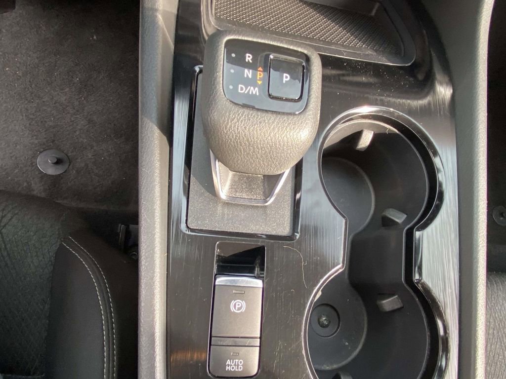 Used 2024 Nissan Rogue SV image 21