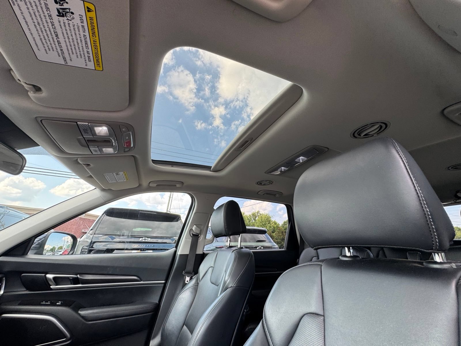 Used 2025 Kia Telluride S FWD image 14