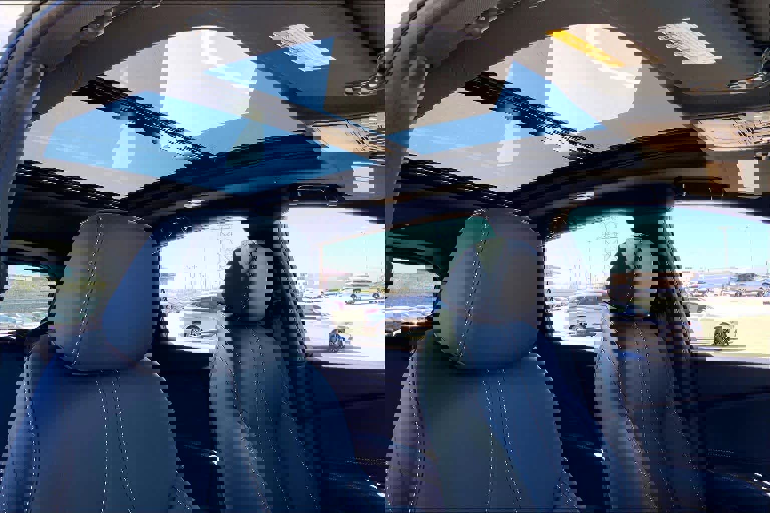 Used 2025 Acura RDX SH-AWD image 13