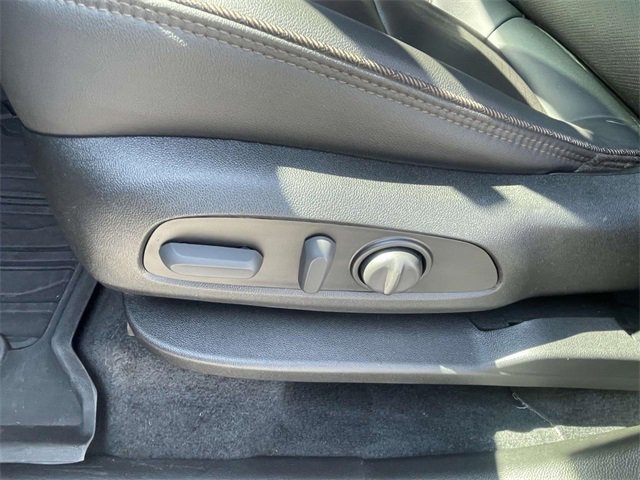 Used 2023 Chevrolet Traverse High Country image 15