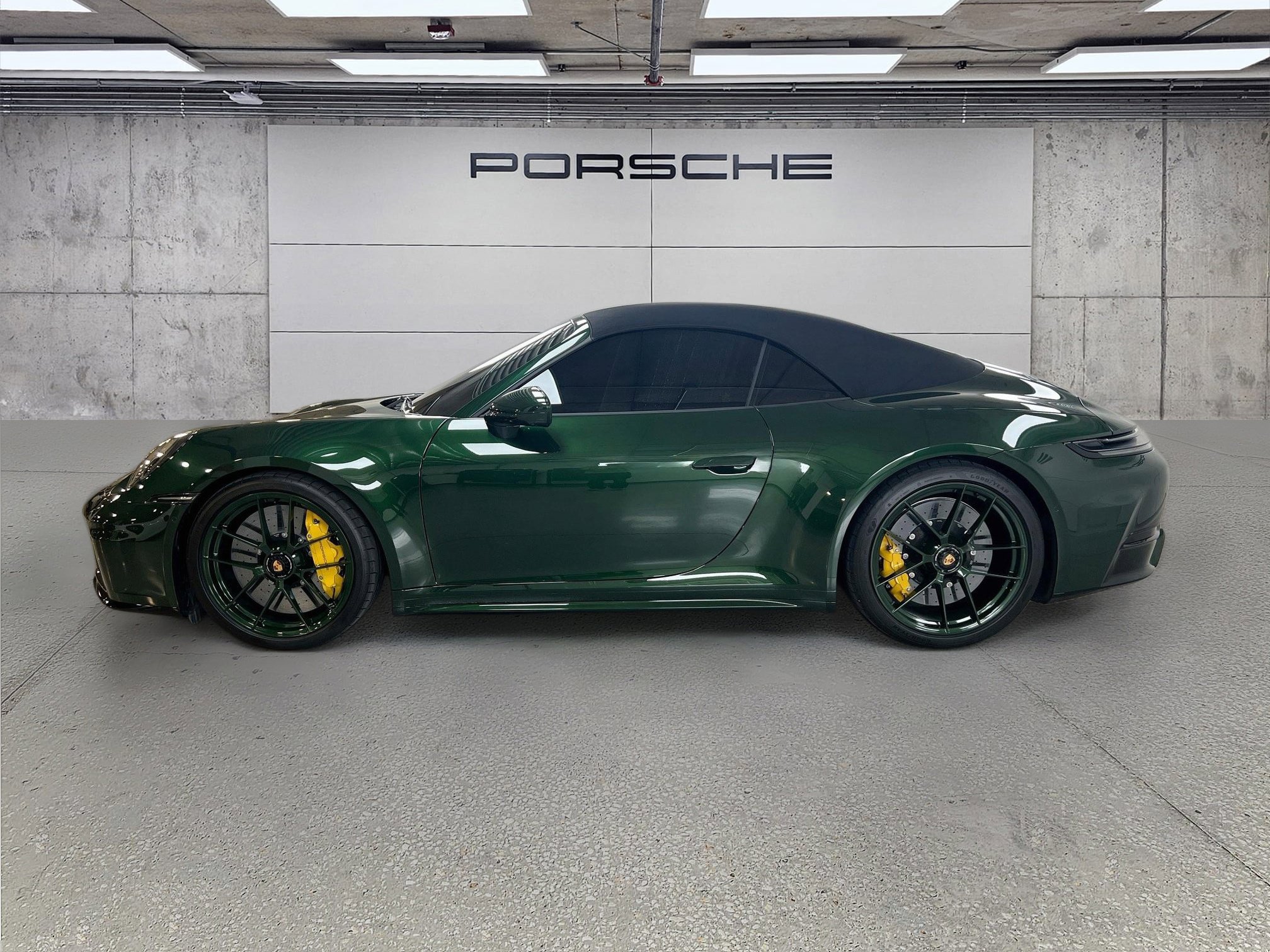 Certified 2026 Porsche 911 Carrera 4 GTS AWD/4WD image 2
