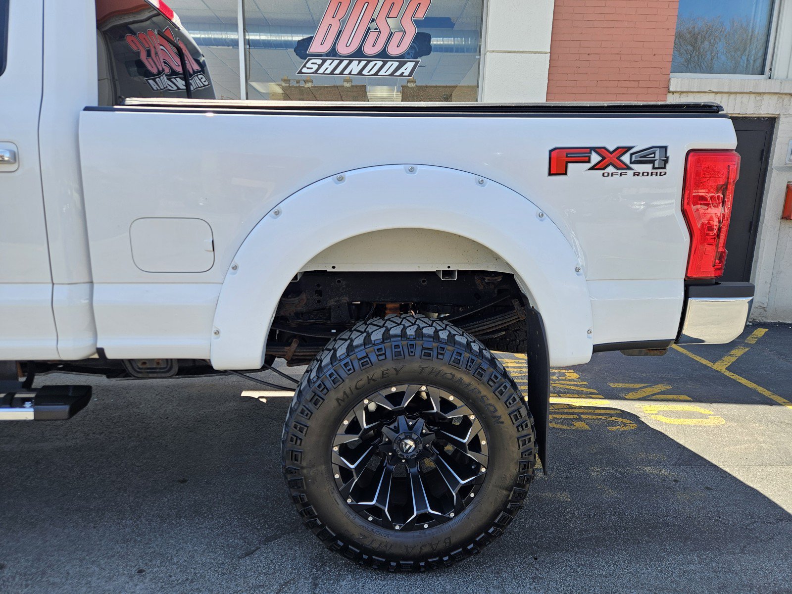 Used 2017 Ford F350 Lariat w/ Lariat Ultimate Package AWD/4WD image 36