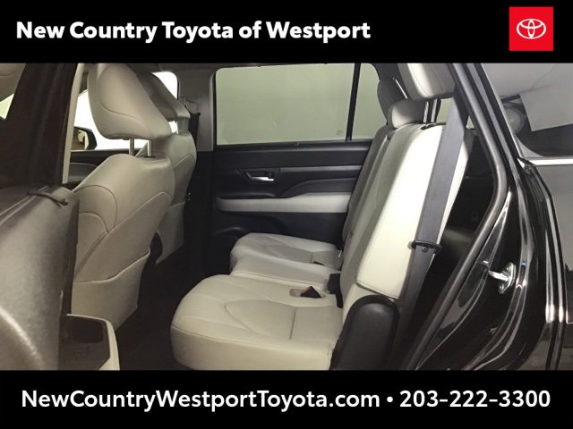 Used 2024 Toyota Grand Highlander XLE image 18