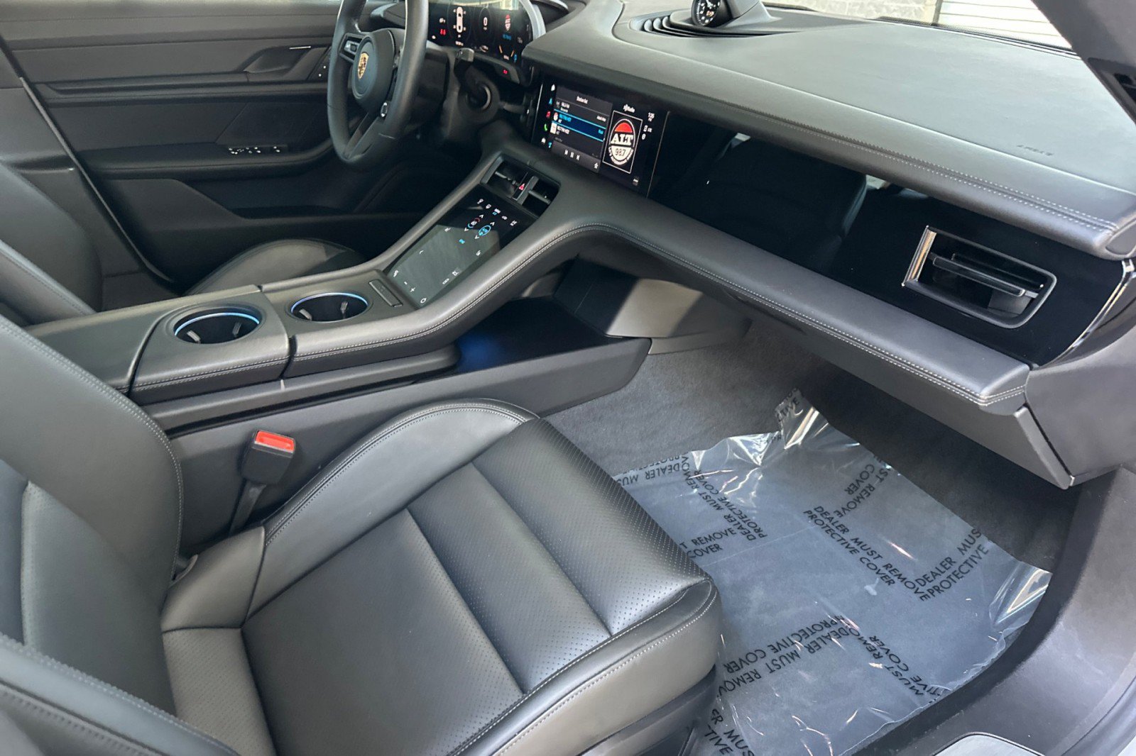 Certified 2022 Porsche Taycan 4S AWD/4WD image 15