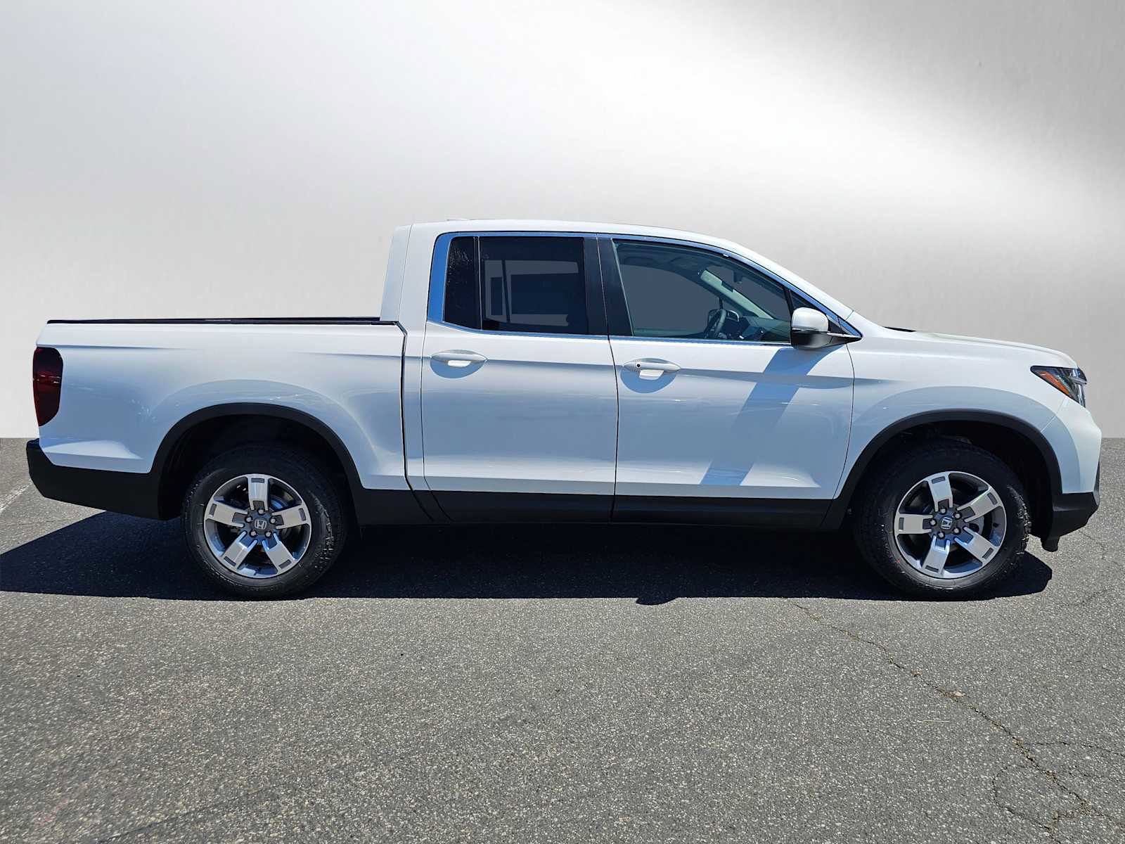 New 2025 Honda Ridgeline RTL image 6