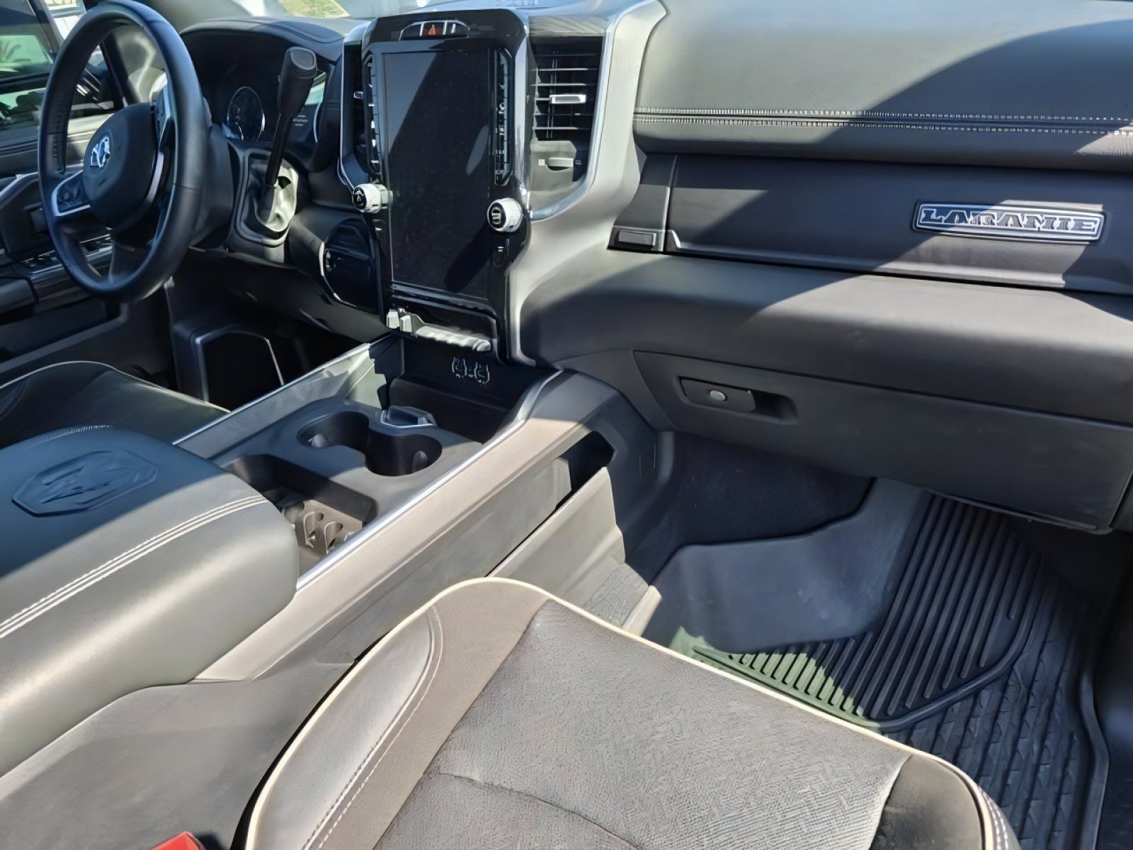 Used 2024 RAM 3500 Laramie w/ Night Edition AWD/4WD image 12