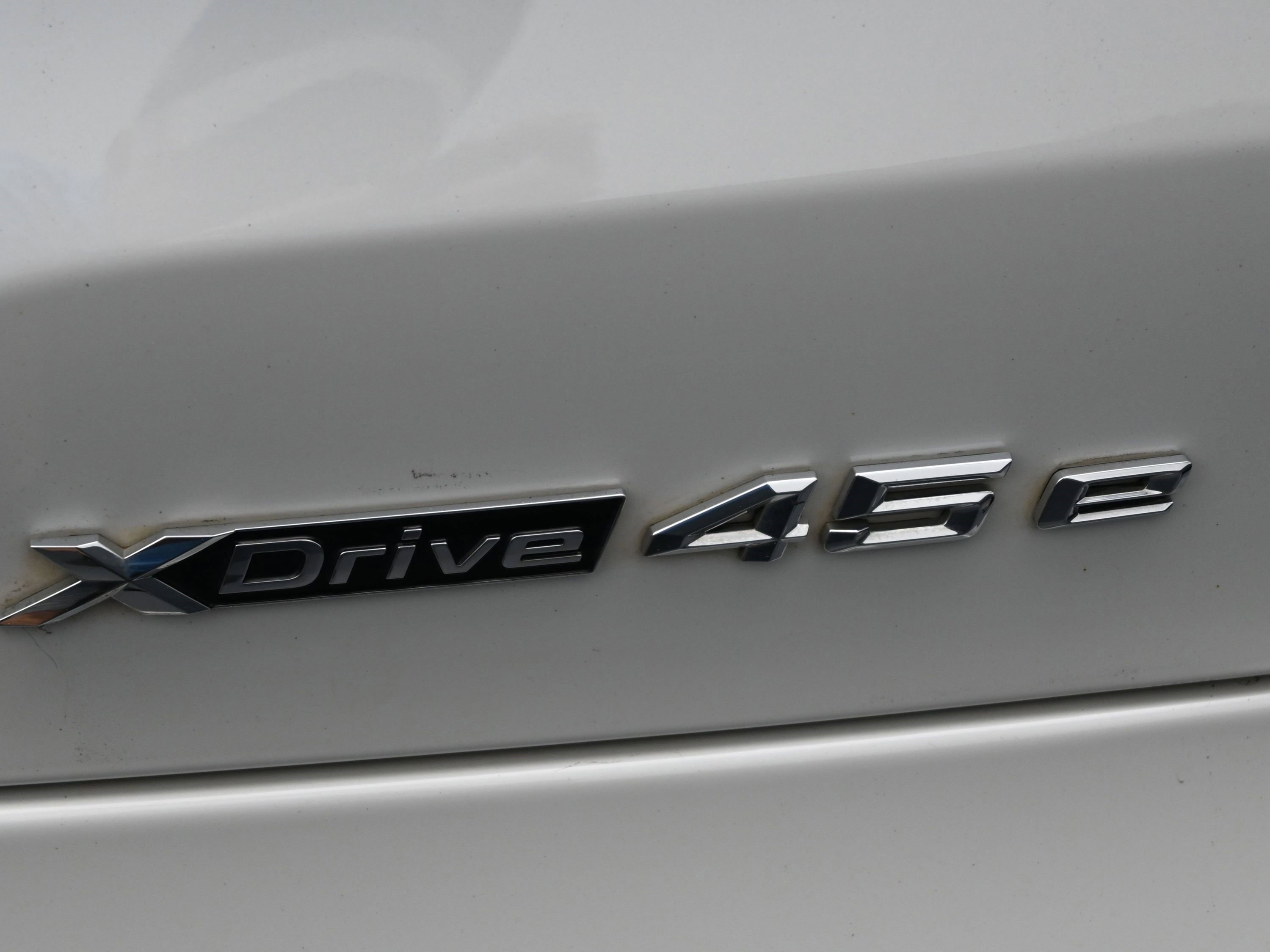 Used 2022 BMW X5 xDrive45e w/ Parking Assistance Package image 34