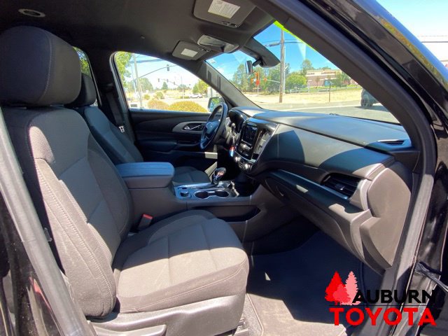 Used 2023 Chevrolet Traverse LT FWD image 21