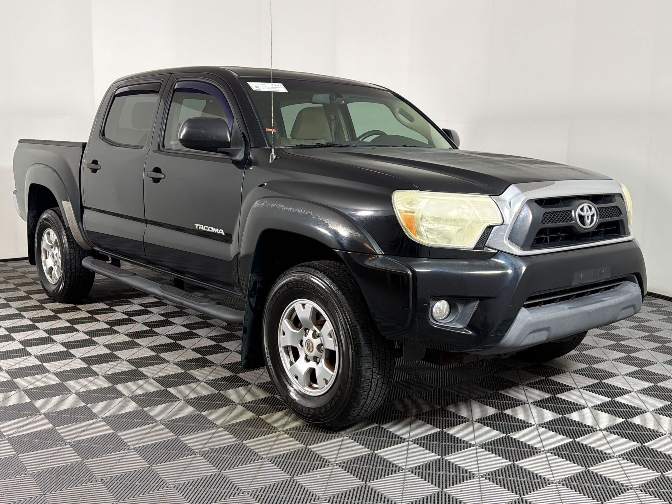 Used 2013 Toyota Tacoma 4x4 Double Cab w/ SR5 Pkg image 22