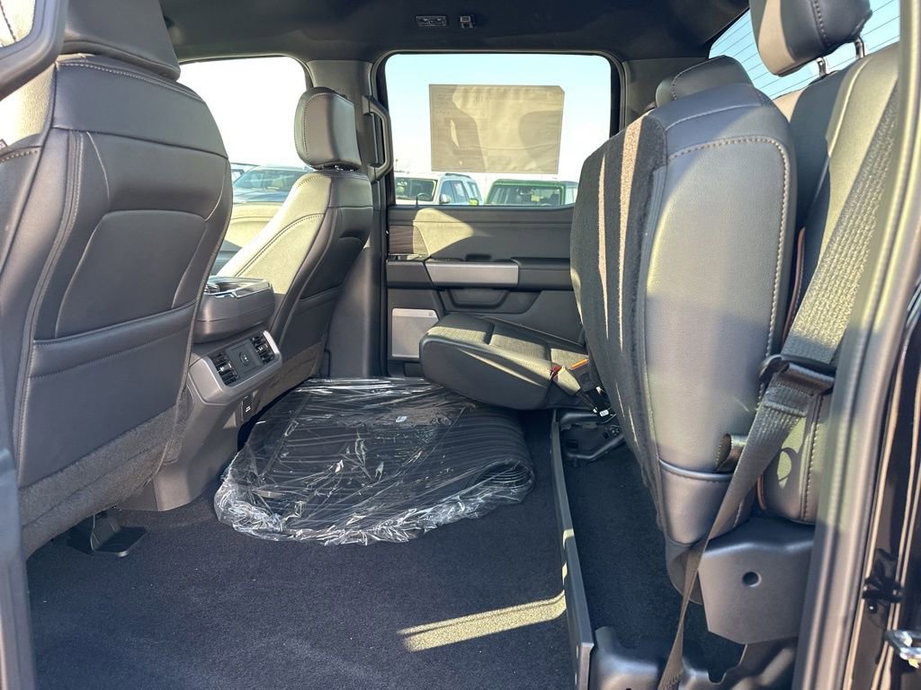New 2025 Ford F150 Lariat w/ FX4 Off-Road Package image 39