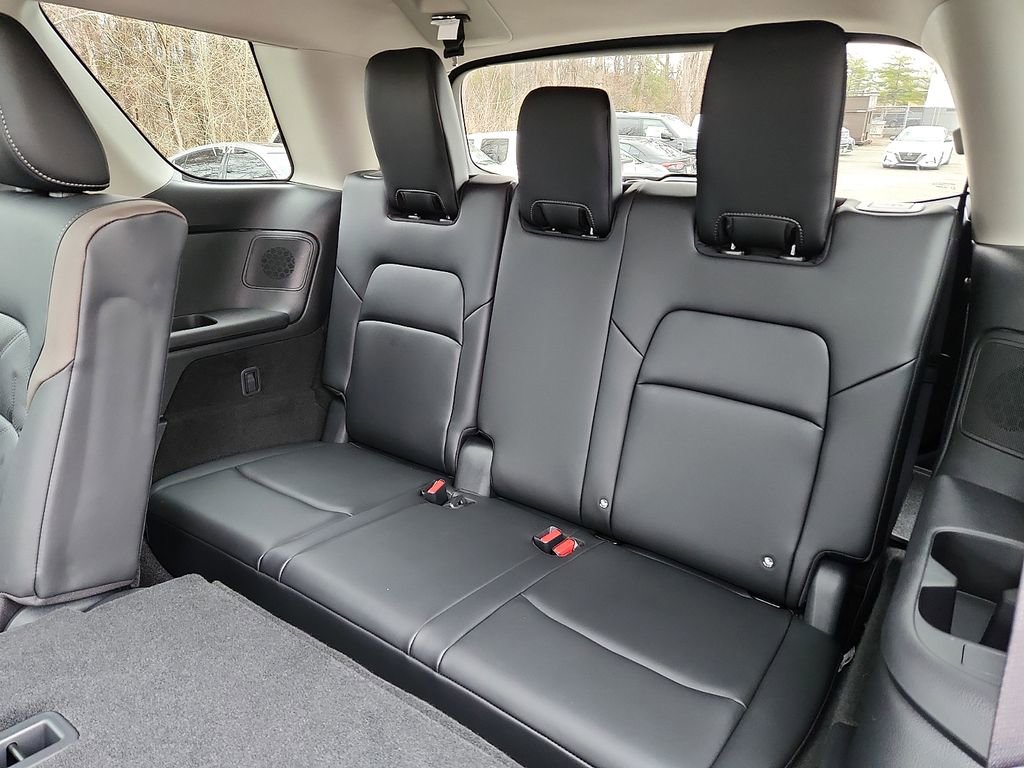 New 2026 Nissan Pathfinder Platinum w/ Cargo Package AWD/4WD image 6
