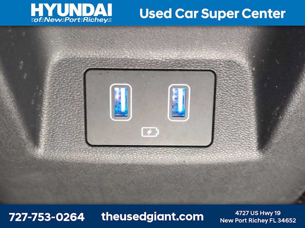 Certified 2022 Hyundai Tucson SEL w/ Cargo Package FWD image 15