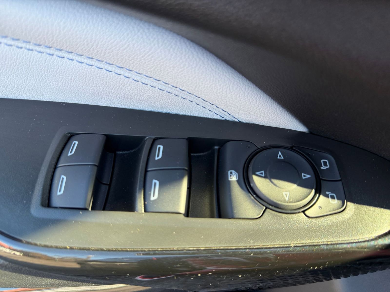 Used 2025 Chevrolet Trax LT w/ LT Convenience Package image 20