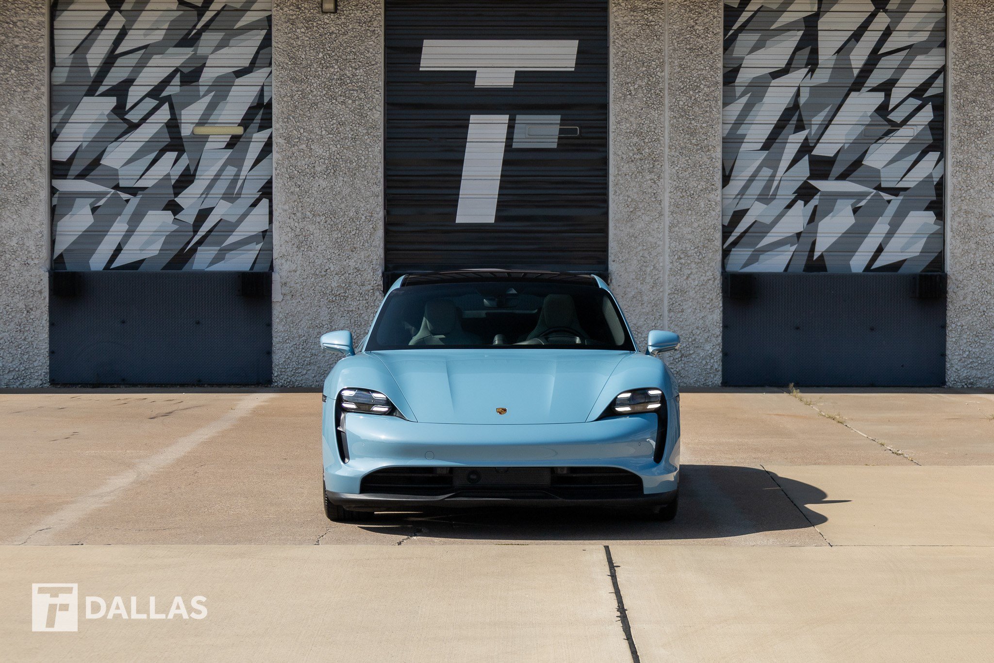 Used 2022 Porsche Taycan 4S AWD/4WD image 3