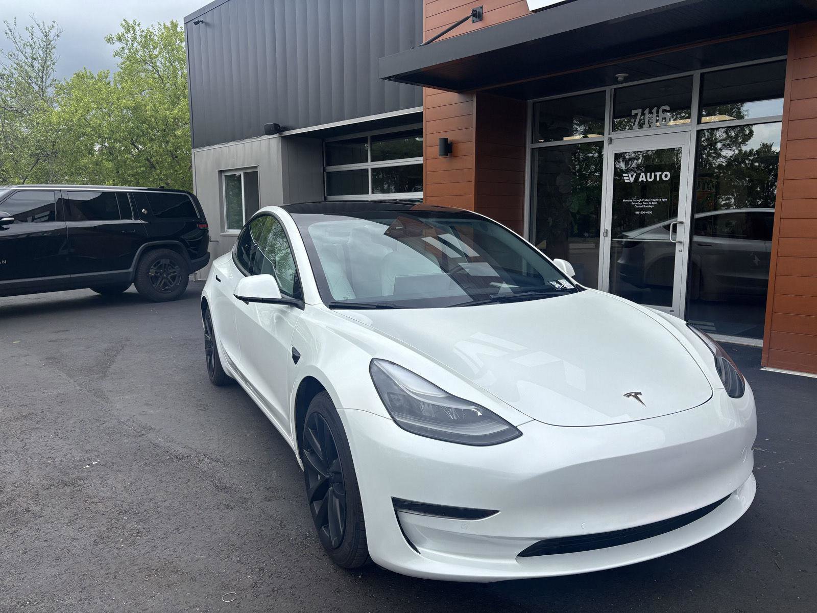 Used 2022 Tesla Model 3 Long Range AWD/4WD image 2