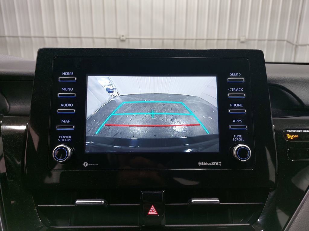 Used 2022 Toyota Camry SE image 23