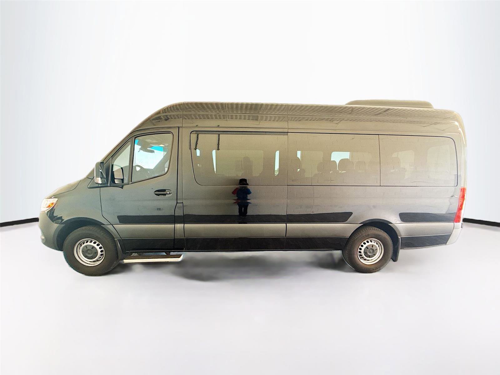 Used 2022 Mercedes-Benz Sprinter 2500 image 35
