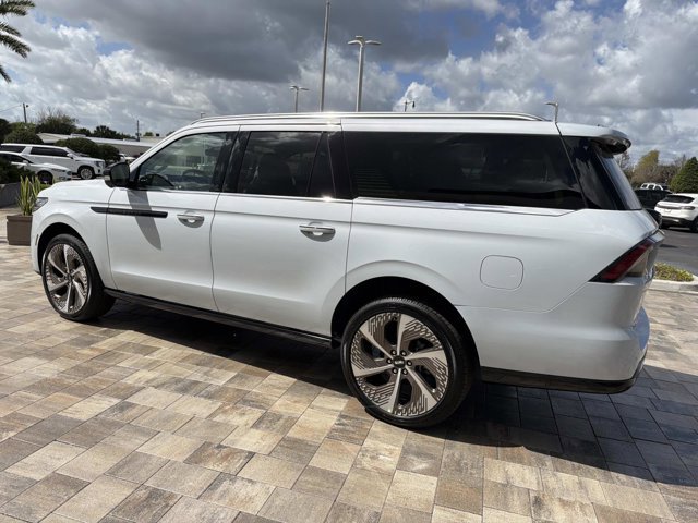 New 2026 Lincoln Navigator L Black Label image 4