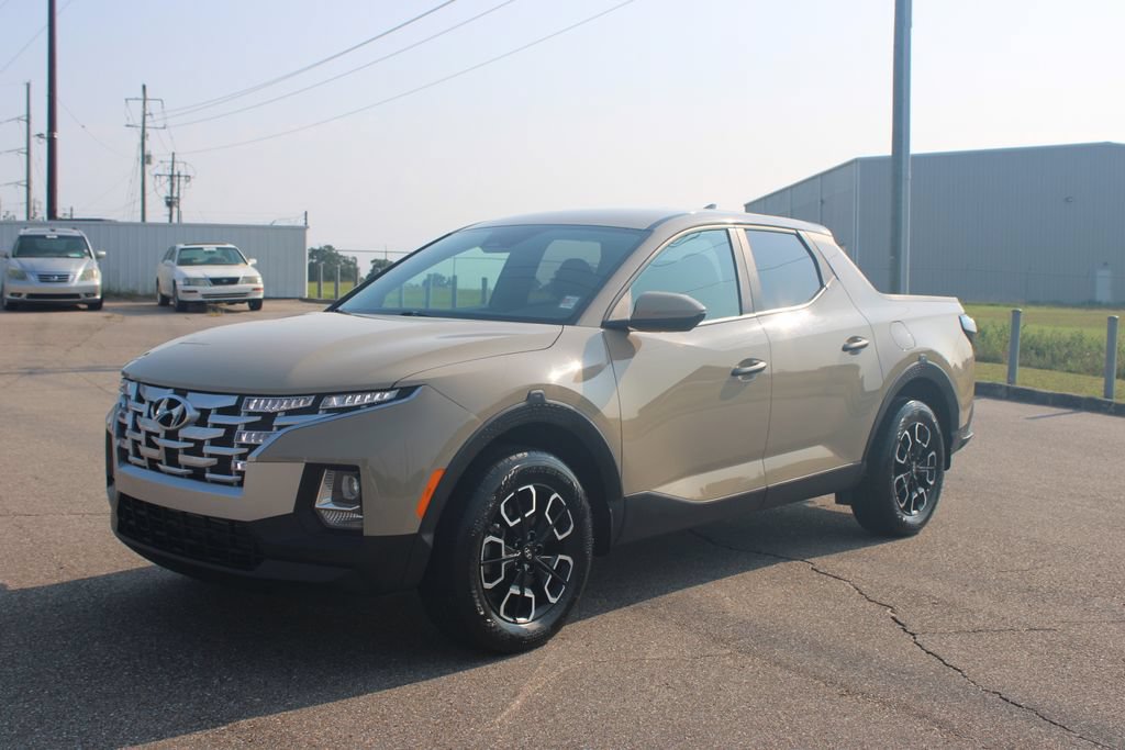 Used 2023 Hyundai Santa Cruz SEL FWD image 2