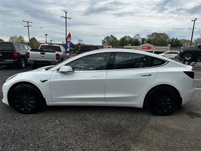 Used 2018 Tesla Model 3 Long Range RWD image 10