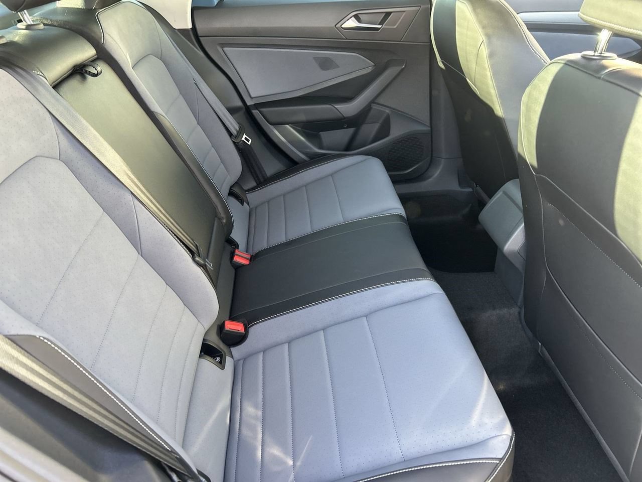 New 2026 Volkswagen Jetta SE FWD image 9