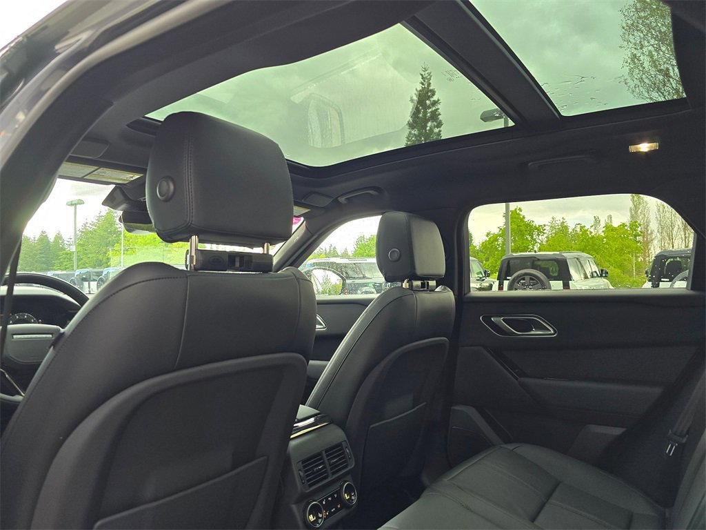 New 2026 Land Rover Range Rover Velar Dynamic SE image 27