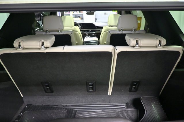 Used 2021 Cadillac Escalade Sport w/ Driver Assist Tech Package image 17