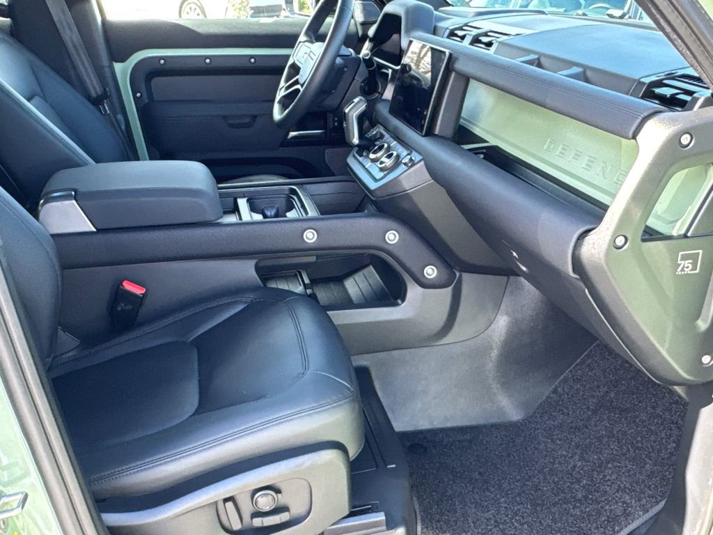 Used 2023 Land Rover Defender 110 75th Limited Edition image 13