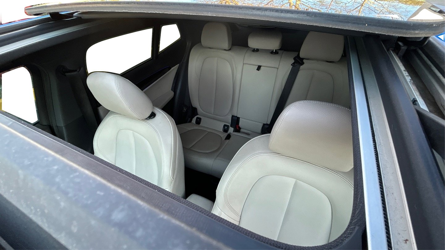 Used 2018 BMW X2 xDrive28i w/ M SportX Package image 12