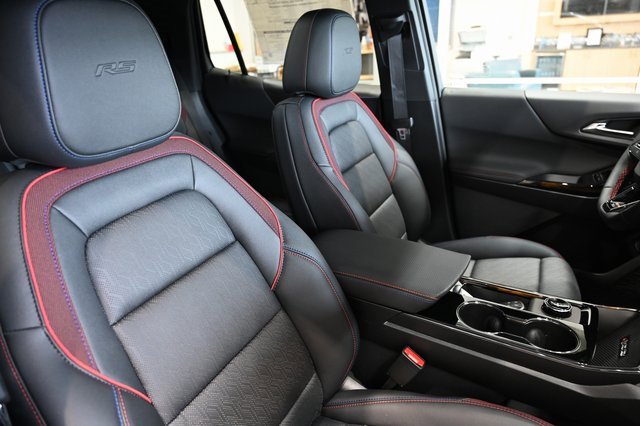 New 2026 Chevrolet Equinox RS w/ Convenience Package III image 8