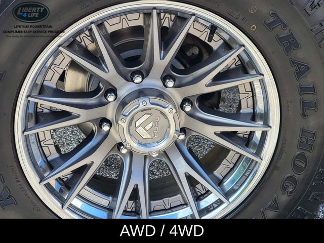 Used 2023 GMC Sierra 3500 Denali w/ Denali Ultimate Package image 10