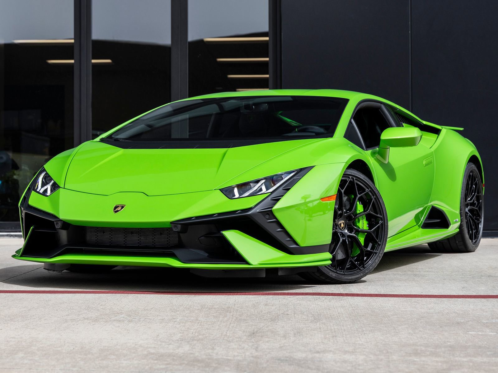 Used 2023 Lamborghini Huracan Tecnica RWD image 1
