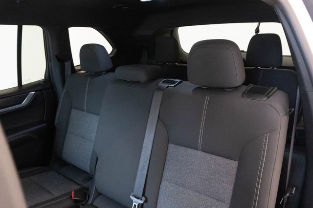 Used 2025 GMC Acadia Elevation image 21