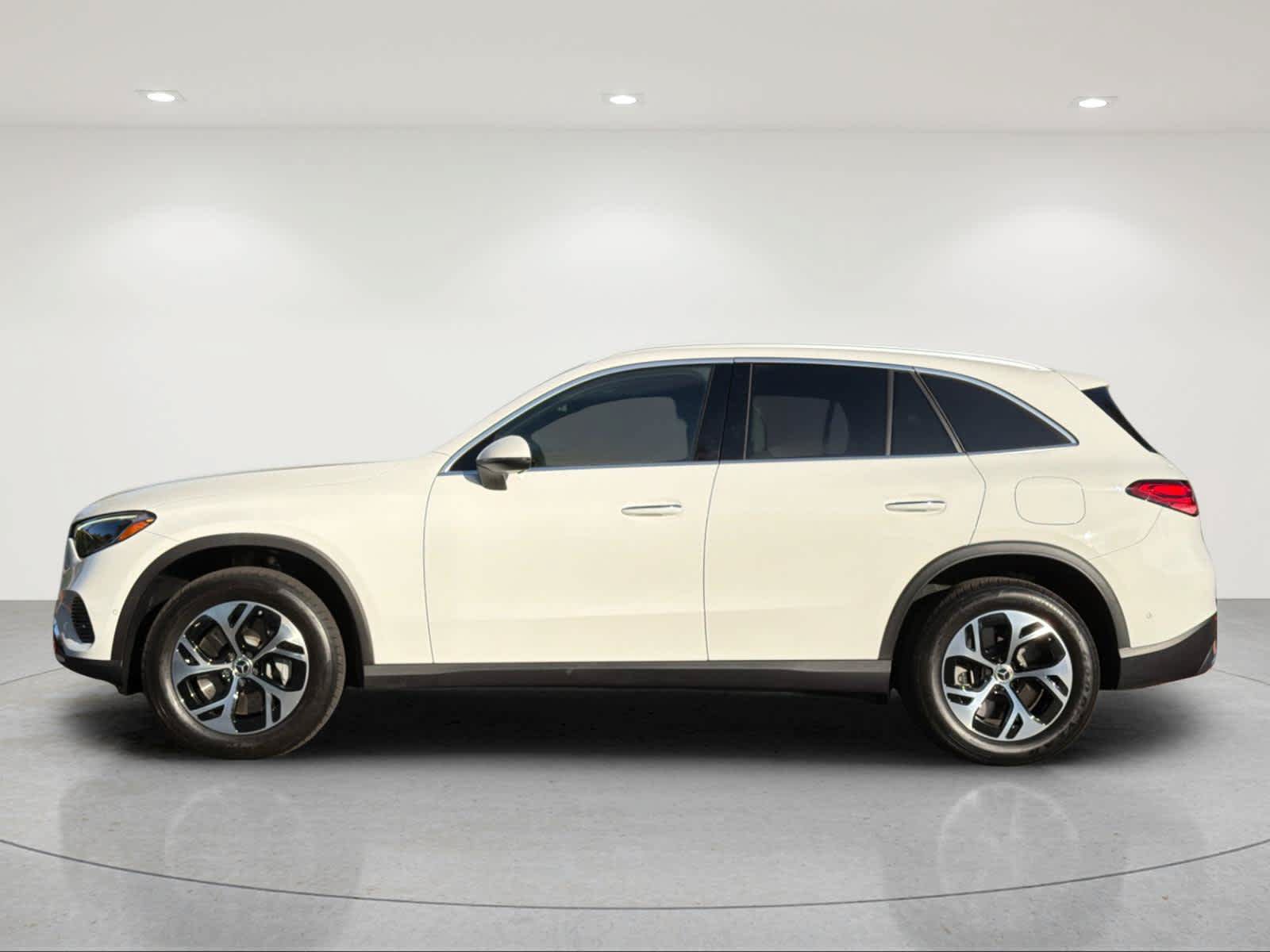 Certified 2025 Mercedes-Benz GLC 350e 4MATIC image 2