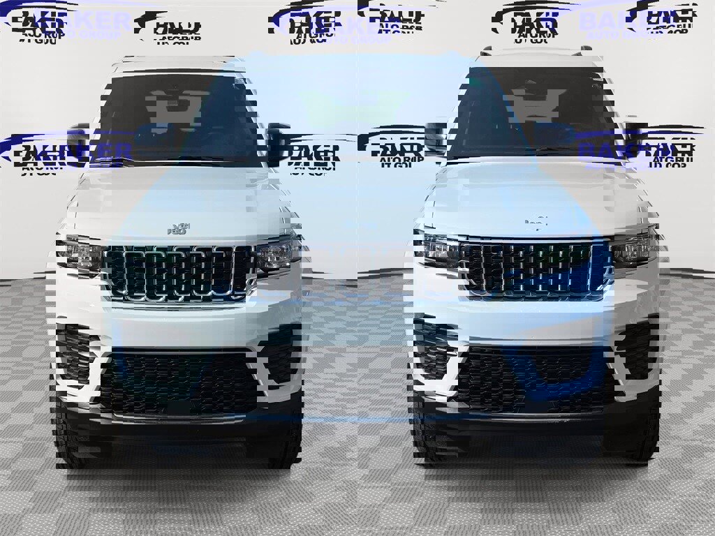 New 2026 Jeep Grand Cherokee Laredo X image 8