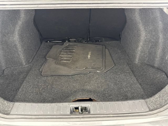 Used 2024 Nissan Versa SR FWD image 25