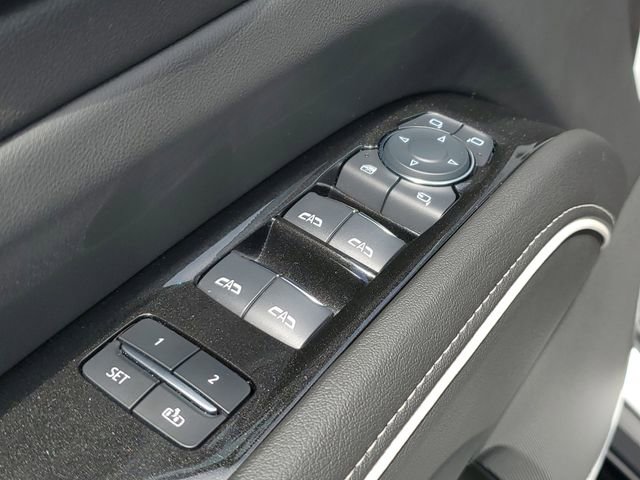 Certified 2024 Cadillac Escalade ESV Premium Luxury RWD image 32