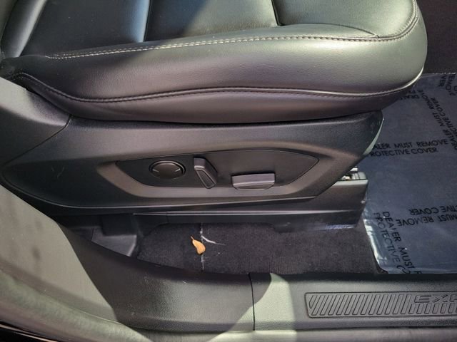 Used 2022 Ford Explorer XLT w/ Equipment Group 202A image 37