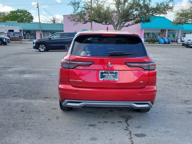 New 2026 Mitsubishi Outlander SE image 5