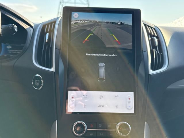 Used 2023 Ford Edge SE w/ Black Appearance Package image 30