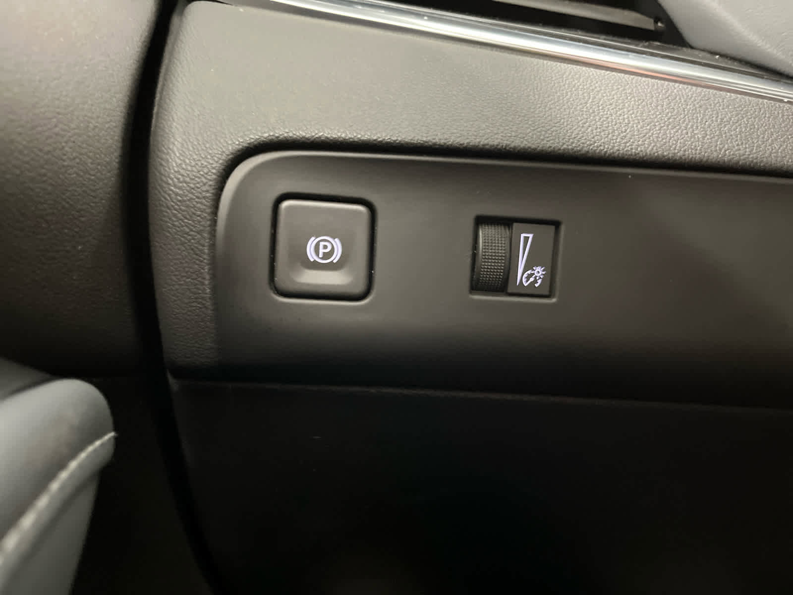 Used 2023 Buick Enclave Essence w/ Experience Buick Package image 20